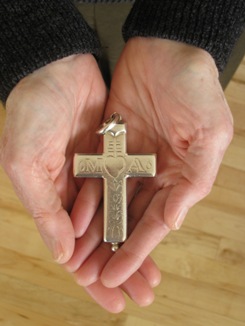 Hands Cross